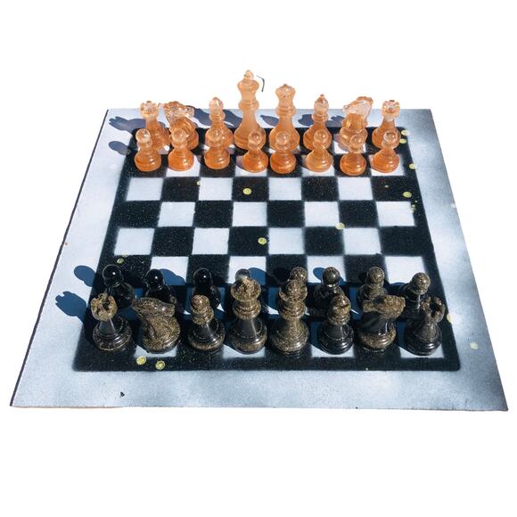 Chess Set - Amber Edition - Picture 1 of 9